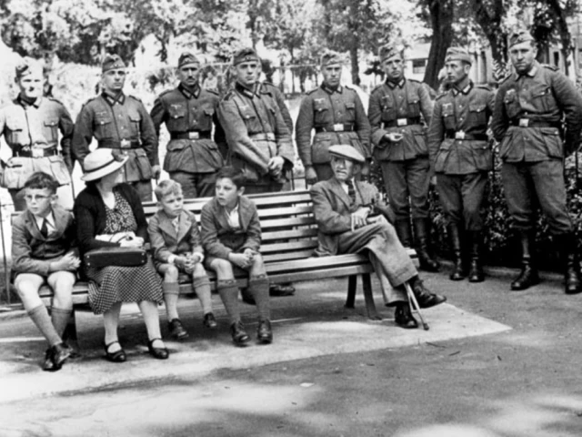 Smile for the German propaganda machine